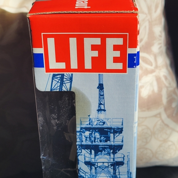 G.I. Joe Astronaut John Glenn Life Magazine Collectible Set - Picture 11 of 13